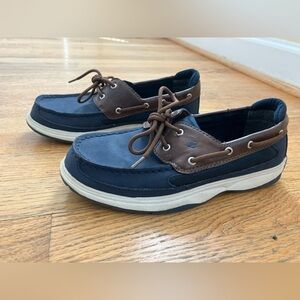 Sperry Lanyard Boat Shoes Boys Brown and Blue Size 5M
